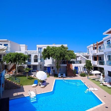 Minos Village Hotel Agia Marina 外观 照片